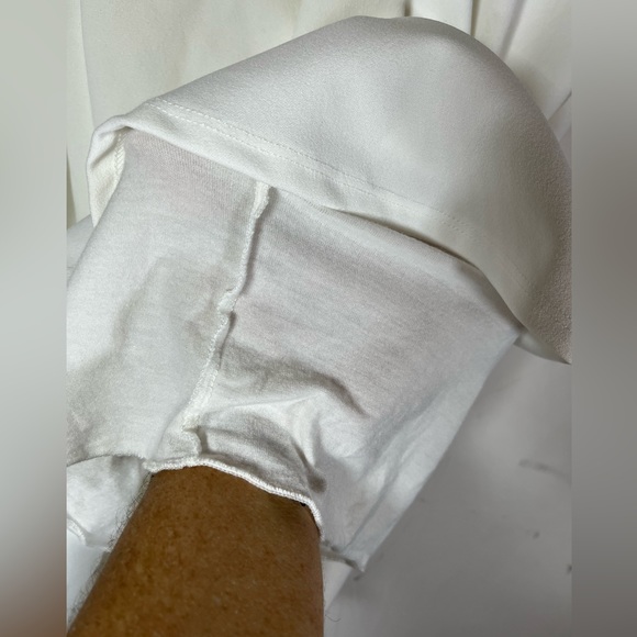 Lulu’s White Bodycon Midi Dress with Layered Ruffled Hem SZ M - Picture 3 of 6